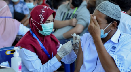 تلقى أكثر من 93.1 مليون إندونيسي جرعة اللقاح الثانية