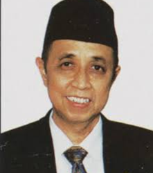 وفاة يحيى مهيمن وزير التربية الوطنية الإندونيسي الأسبق