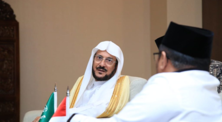 وزير الشؤون الإسلامية السعودي يزور إندونيسيا