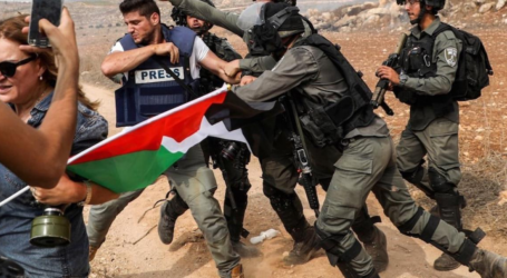 لجنة حقوقية : إسرائيل تعتقل 17 صحفيا فلسطينيا