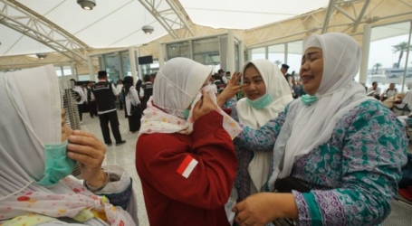 عودة آخر حاج إندونيسي تم علاجه في المملكة العربية السعودية إلى وطنه