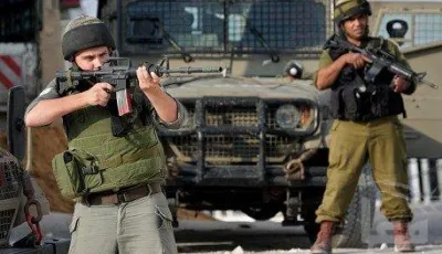إصابة 5 فلسطينيين برصاص الجيش الإسرائيلي في الضفة الغربية