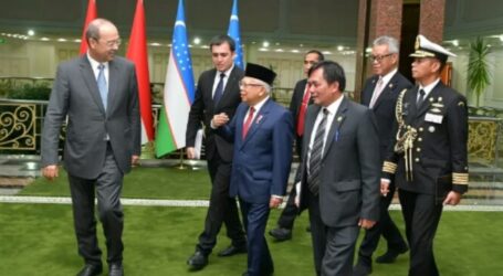 نائب الرئيس الإندونيسي ينقل فكرة بناء مكتبة سوكارنو التذكارية في أوزبكستان