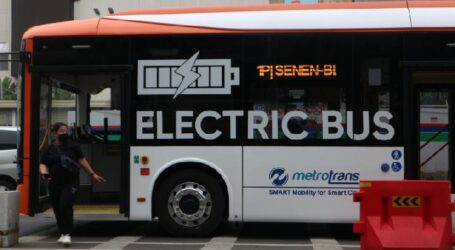 جاكرتا تجهز 24 حافلة كهربائية لمندوبي قمة الآسيان