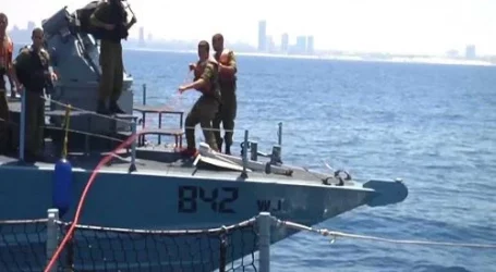 البحرية الإسرائيلية تعتقل صياديَن فلسطينيين اثنين قبالة سواحل غزة