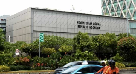 وزارة الشؤون الدينية : إمكانيات الزكاة في إندونيسيا تصل إلى 327 تريليون روبية سنويًا