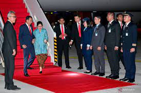 الرئيس جوكوي يصل إندونيسيا بعد حضور قمة مجموعة العشرين في الهند