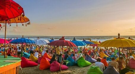 عدد السياح الأجانب بـ بالي عام 2023 قد تجاوز الهدف البالغ 4.5 مليون شخص