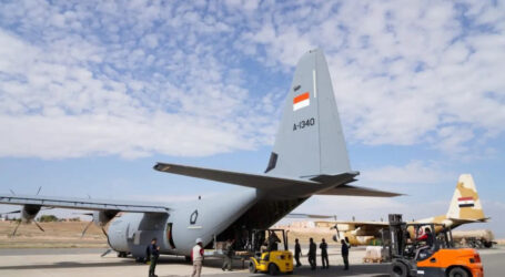 الطائرة التابعة للقوات الجوية الإندونيسية هرقل تعود إلى اندونيسيا بعد مهمة إنسانية في غزة
