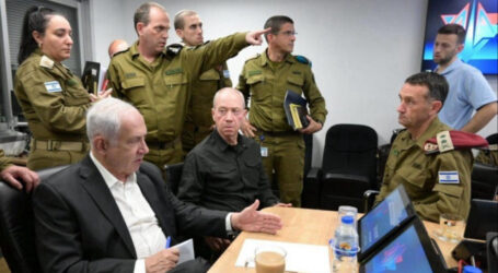 محلل إسرائيلي يرجح حدوث “صدام عاجل” بين نتنياهو وقادة الجيش
