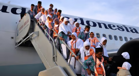 وزارة النقل تضمن عملية عودة سلسة وآمنة للحجاج الإندونيسيين