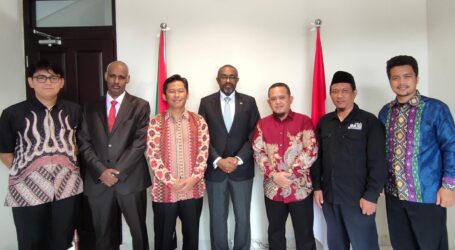 زيارة وكالة مينا للسفارة السودانية: تعزيز التعاون السوداني الإندونيسي في مواجهة التحديات